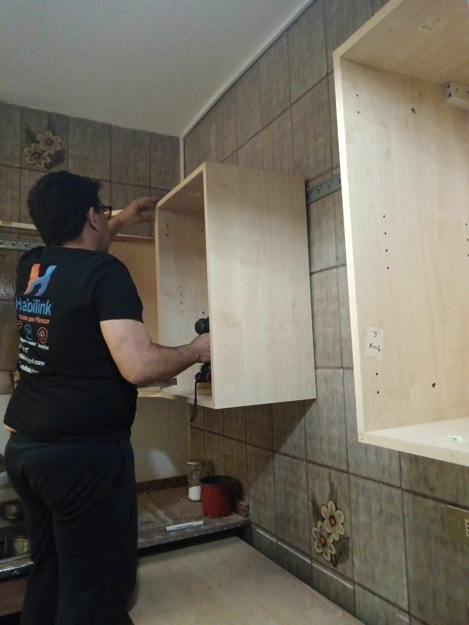 Montaje de armarios de cocina en Las Palmas por Habilink